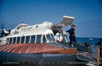 The SRN6 with Hovertravel - Disembarking passengers (submitted by Pat Lawrence).